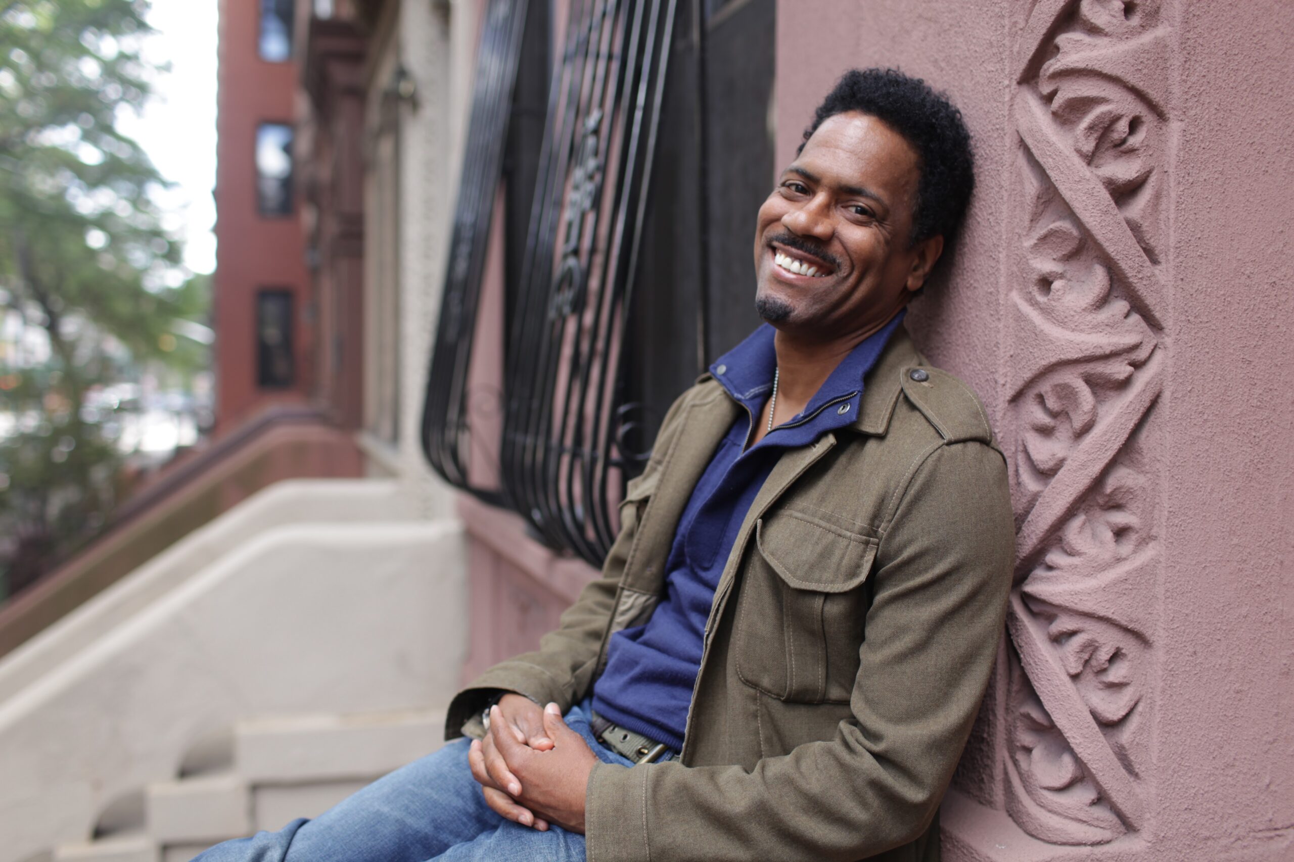 Daniel Carlton Headshot